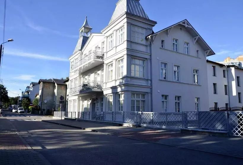 Majatalo Dwie Wieże