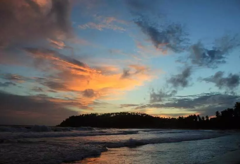 Majatalo Wonderland Mirissa Lucky Guest Home