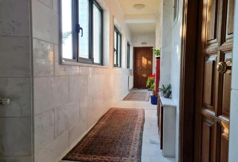 פנסיון Papastavrou Apartments