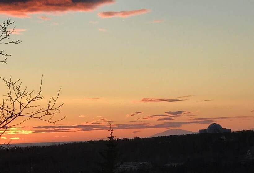 Iceland Sjf Villa, Hot Tub & Outdoor Sauna Amazing Mountains And City View Over Reykjavík