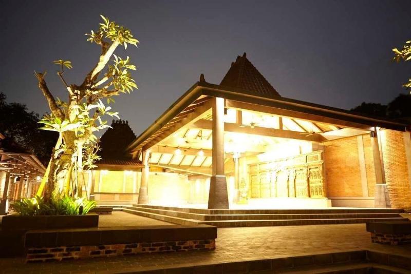 Amanuba Hotel & Resort Rancamaya