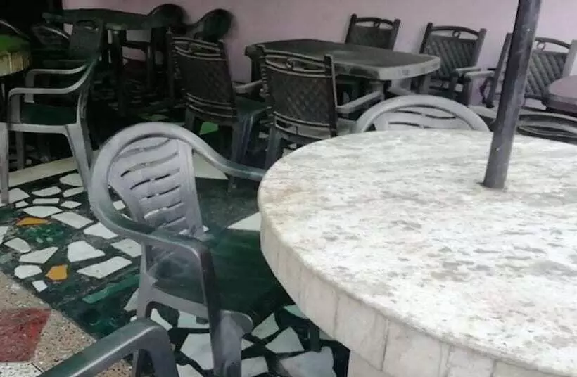 ホテル Delhi Regency