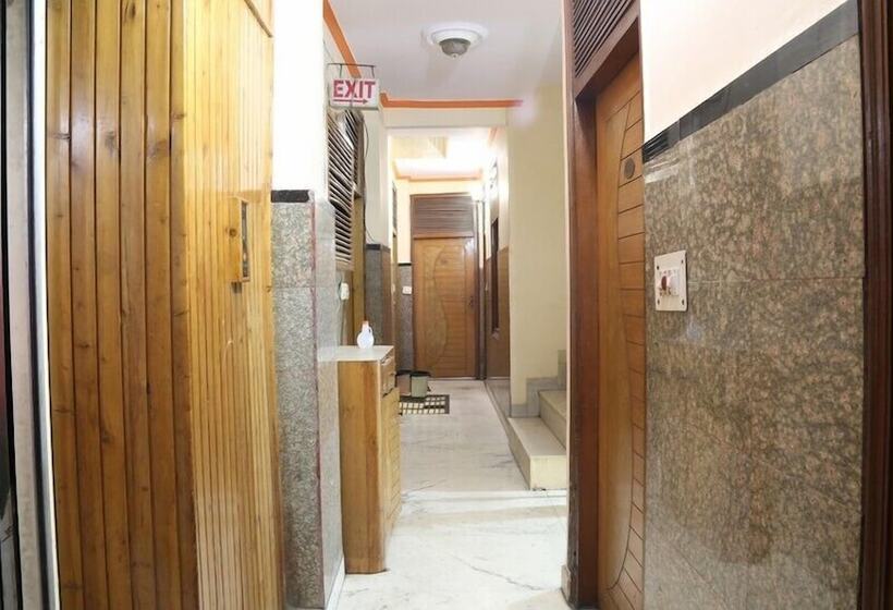 هتل Delhi Regency