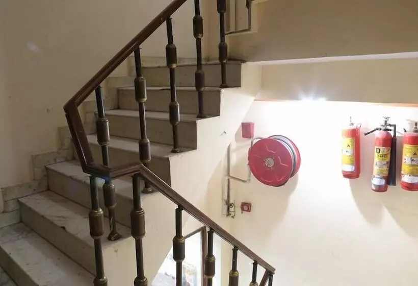 ホテル Delhi Regency