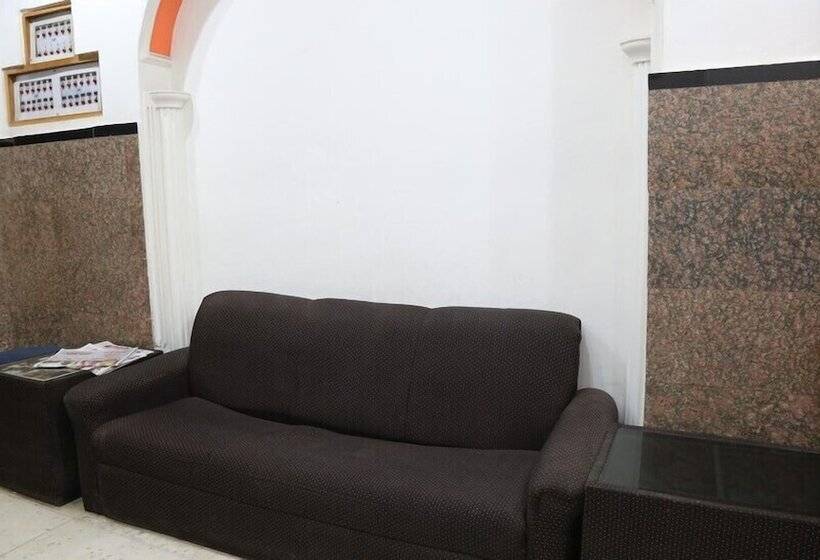 هتل Delhi Regency