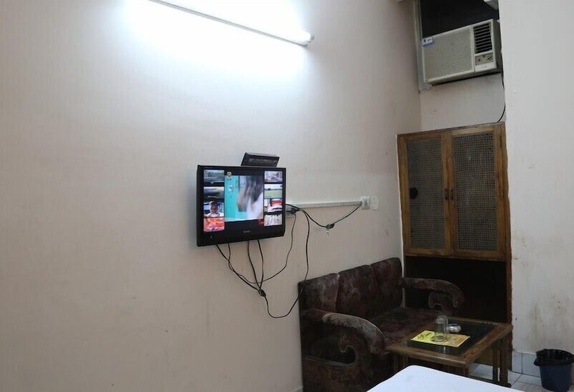 هتل Delhi Regency