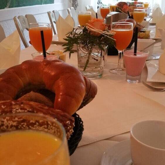 Отель Gästehaus Der Abtei Sayn