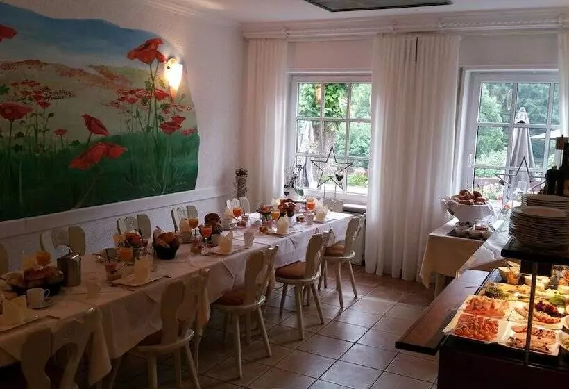 Hotelli Gästehaus Der Abtei Sayn