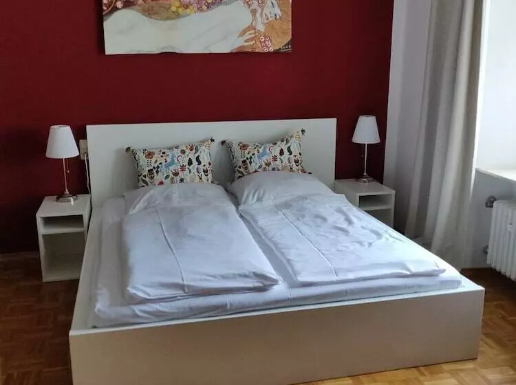 Hotelli Gästehaus Der Abtei Sayn