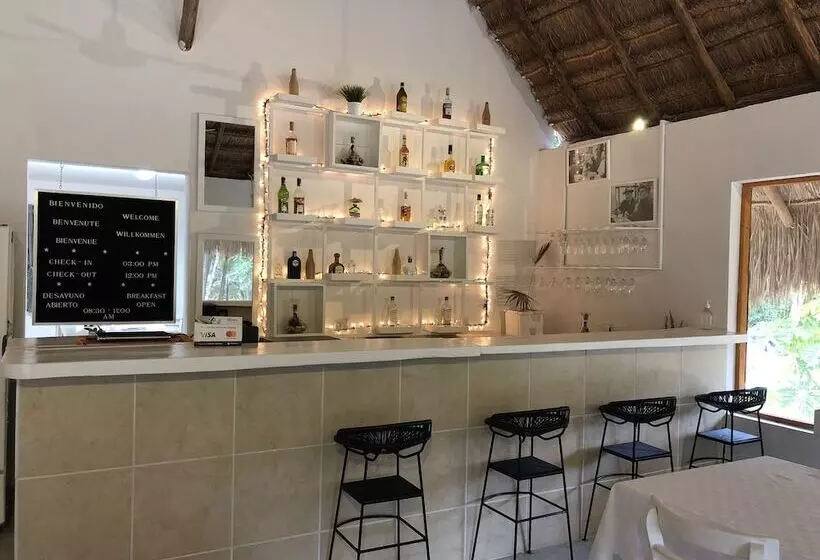 Hotelli Maya Eco Village