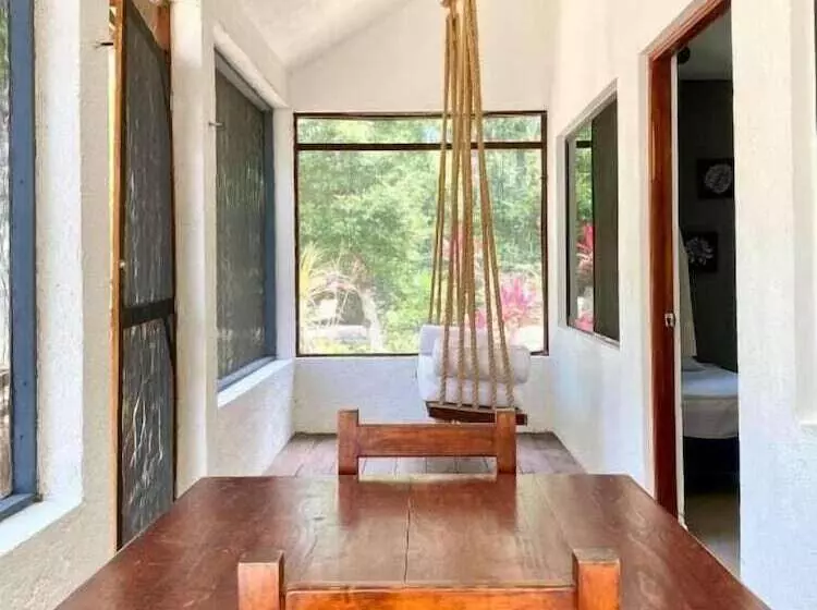 Hotelli Maya Eco Village