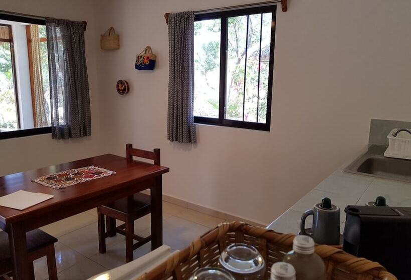 فندق Maya Eco Village