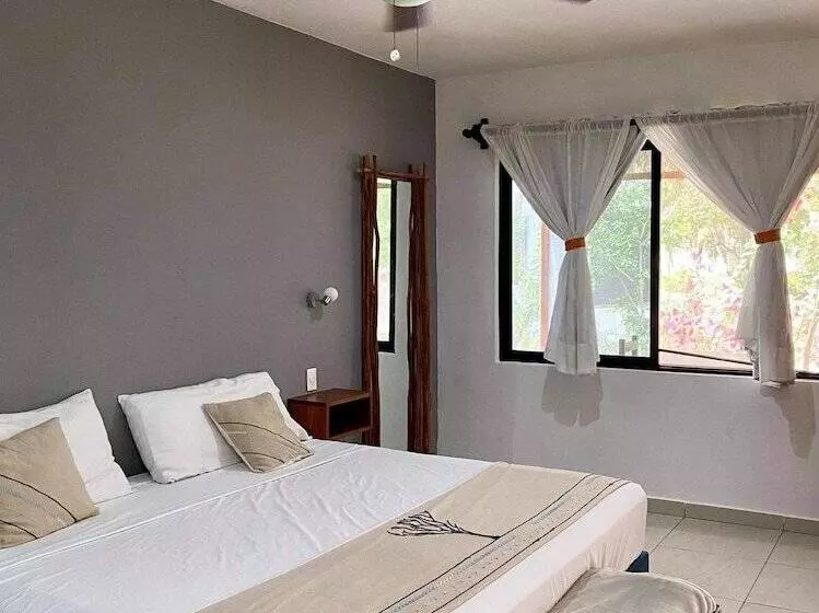 Hotelli Maya Eco Village