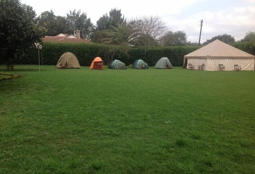 هتل The Victorian Resort Kikuyu