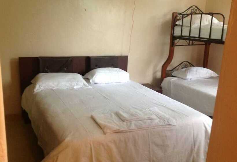 هتل The Victorian Resort Kikuyu