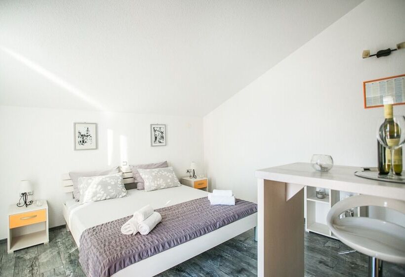 Kaja   Right Next To The Beach