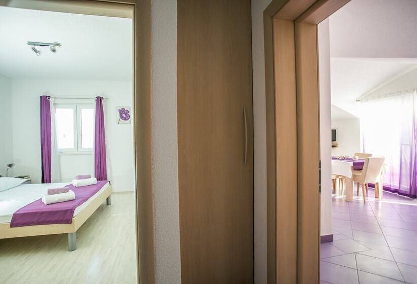 Kaja Right Next To The Beach