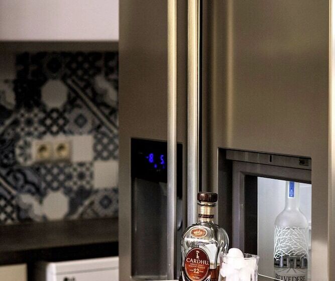 Lindos Luxury Retro Villas