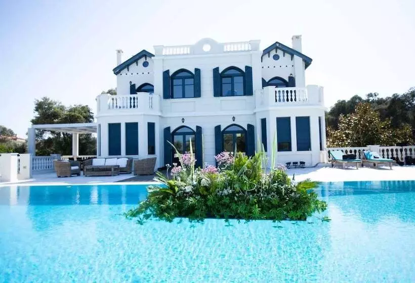 Mikamas Villa