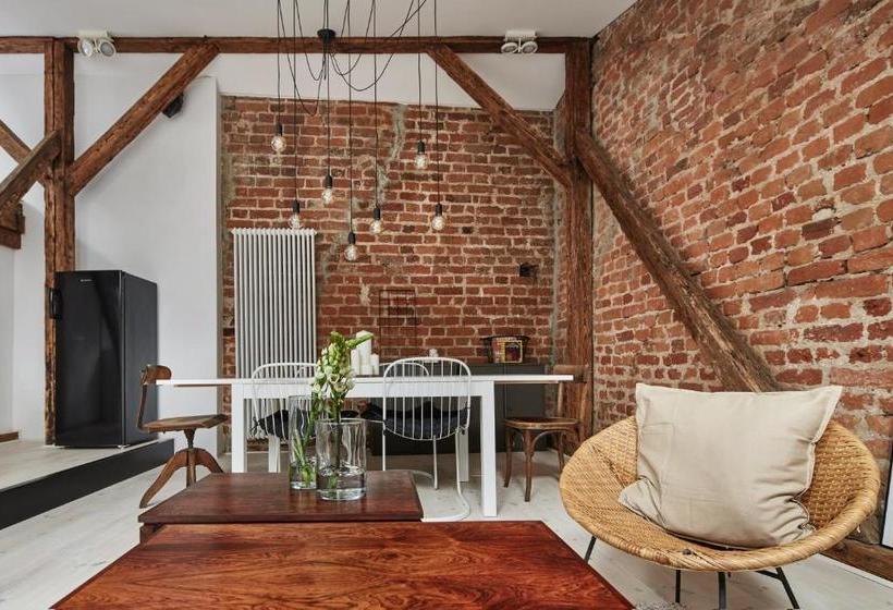 Old New  Szczepanska