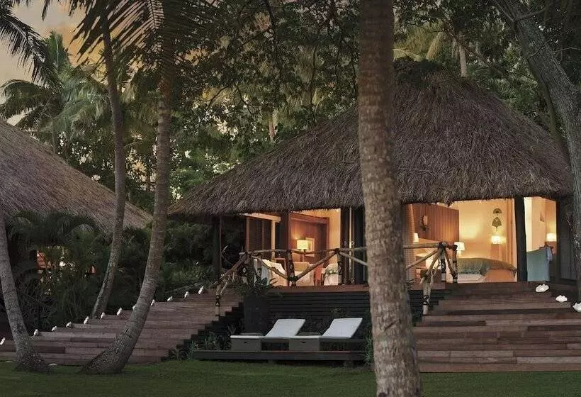 Lomakeskus Dolphin Island  Private Island