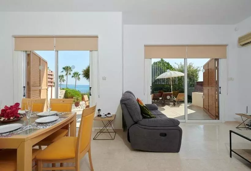 Villa Azura Sunrise By Ezoria Villas