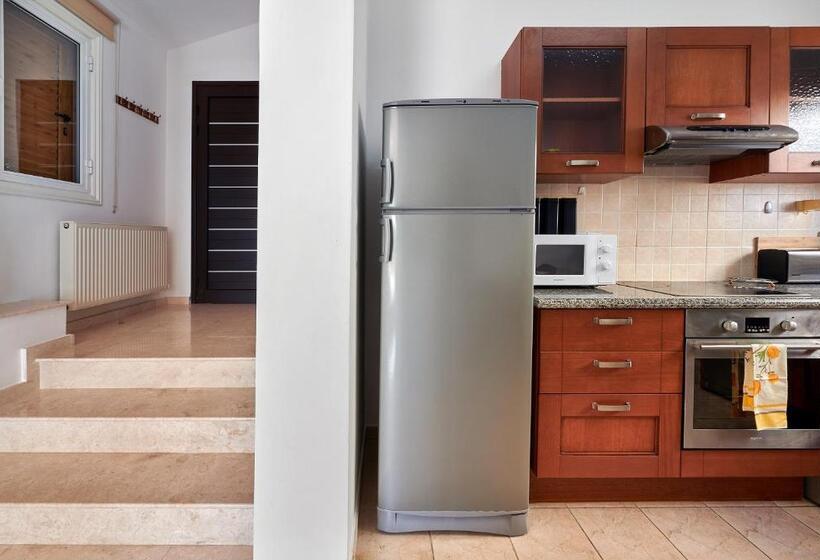 Villa Azura Sunrise By Ezoria Villas