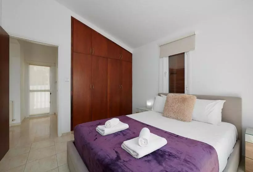 Villa Azura Sunrise By Ezoria Villas
