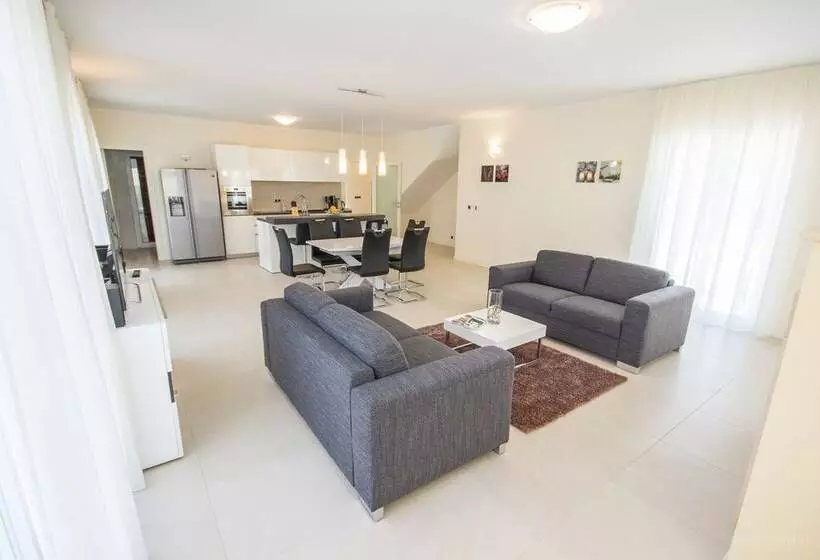 Villas Brac Hills