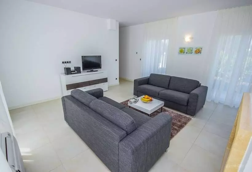 Villas Brac Hills