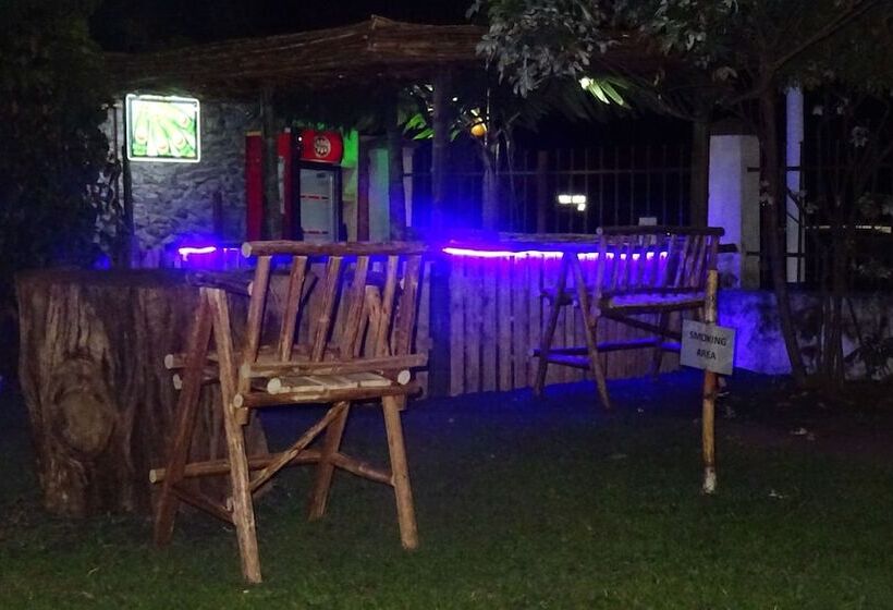 تختخواب و صبحانه Beach Garden Bnb