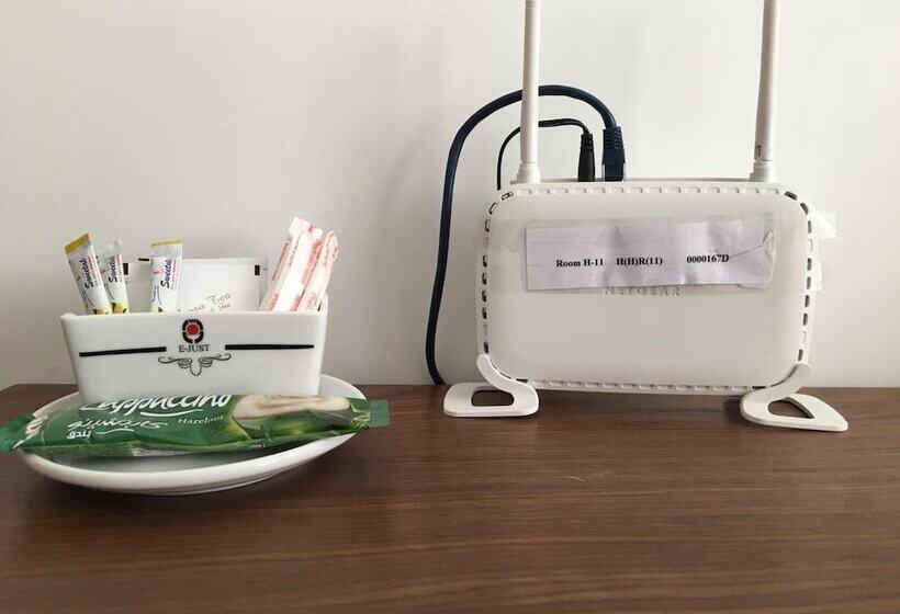 E Just Hotel Borg El Arab