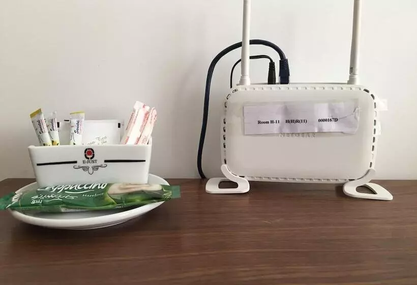 E Just Hotel Borg El Arab