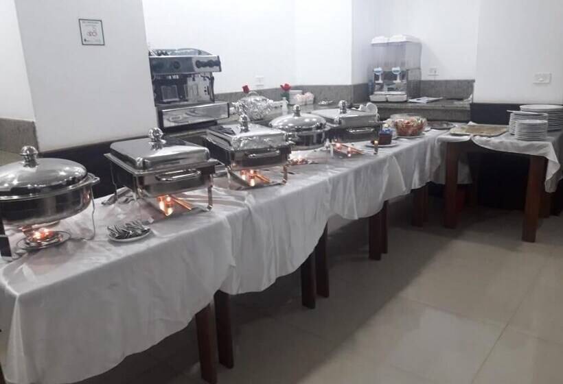 E Just Hotel Borg El Arab