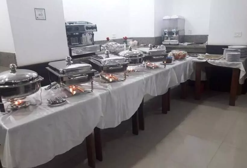 E Just Hotel Borg El Arab