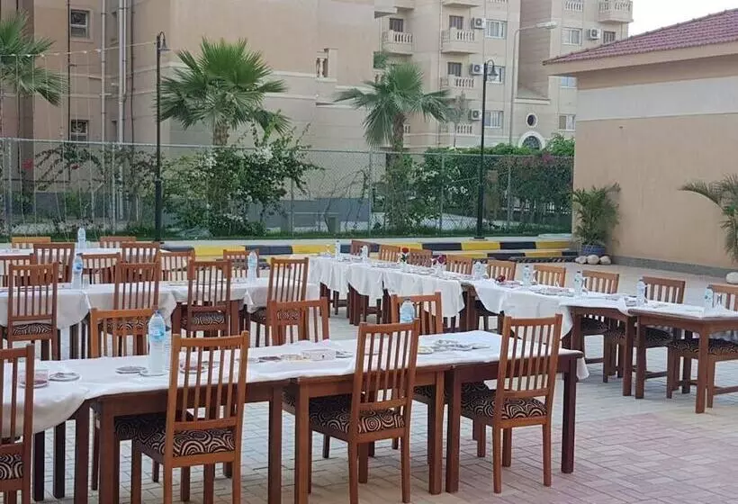E Just Hotel Borg El Arab