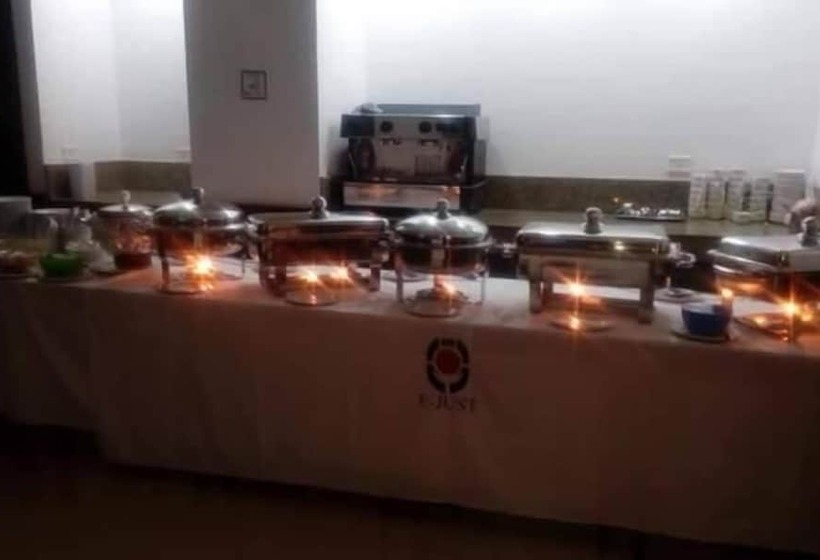 E Just Hotel Borg El Arab