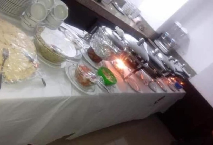 E Just Hotel Borg El Arab