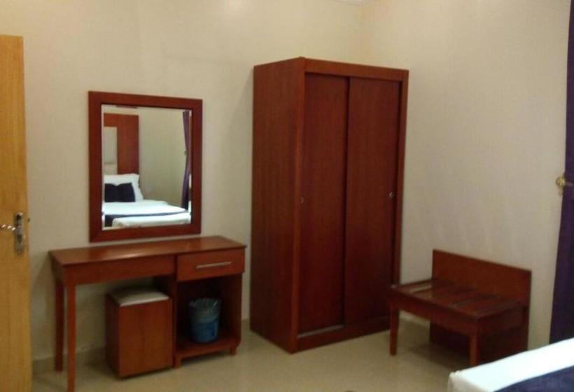 ホテル Al Muhaidb Tahliya