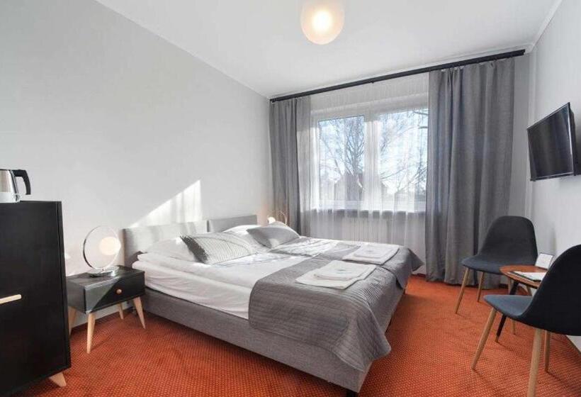 پانسیون Resort Moderna Jastrzębia Góra