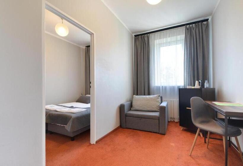 پانسیون Resort Moderna Jastrzębia Góra