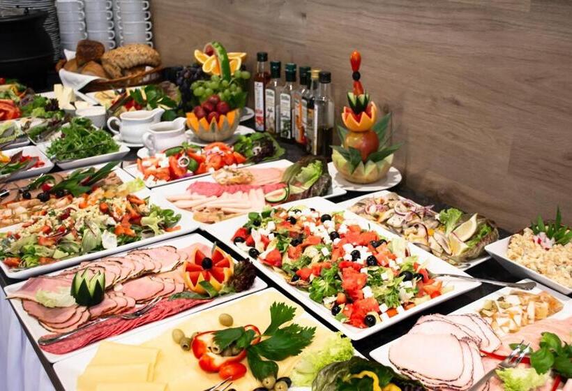 پانسیون Resort Moderna Jastrzębia Góra