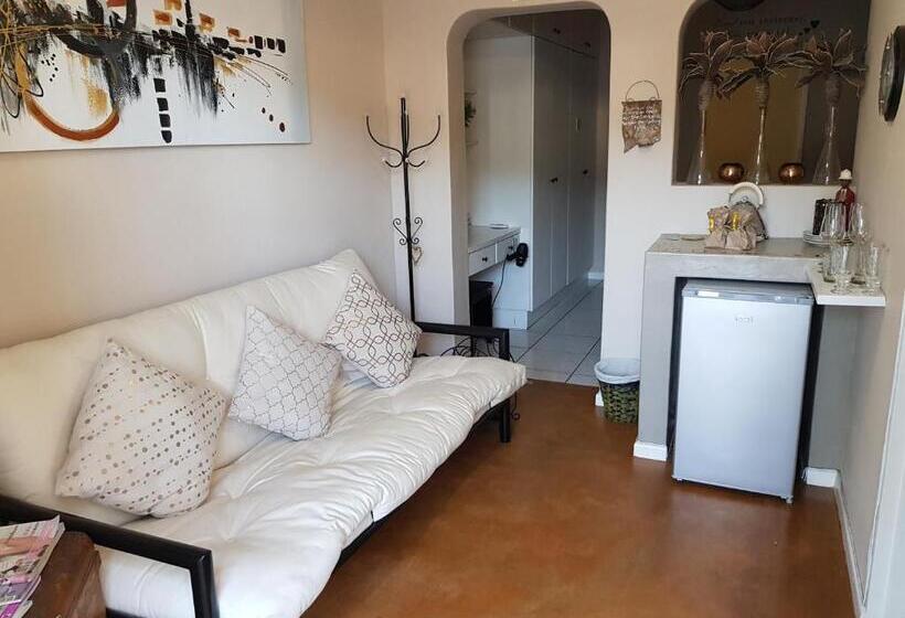 پانسیون Zonnevanger Guesthouse