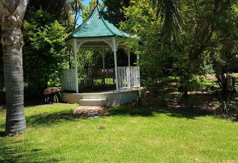 پانسیون Zonnevanger Guesthouse