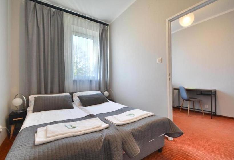 پانسیون Resort Moderna Jastrzębia Góra