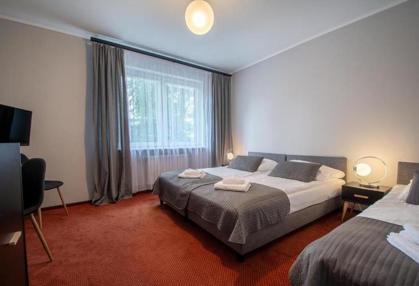 پانسیون Resort Moderna Jastrzębia Góra