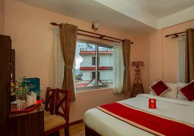 هتل Cirrus By Oyo Rooms