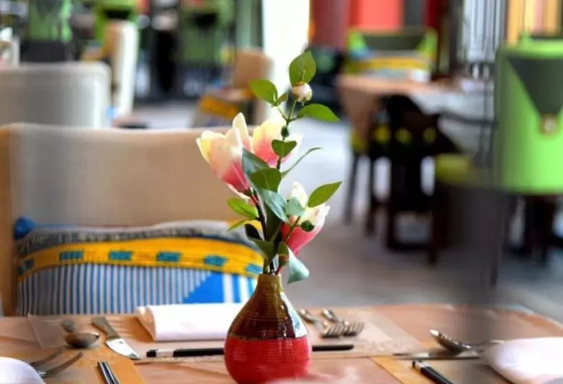 Evergrande Hotel Nyingchi