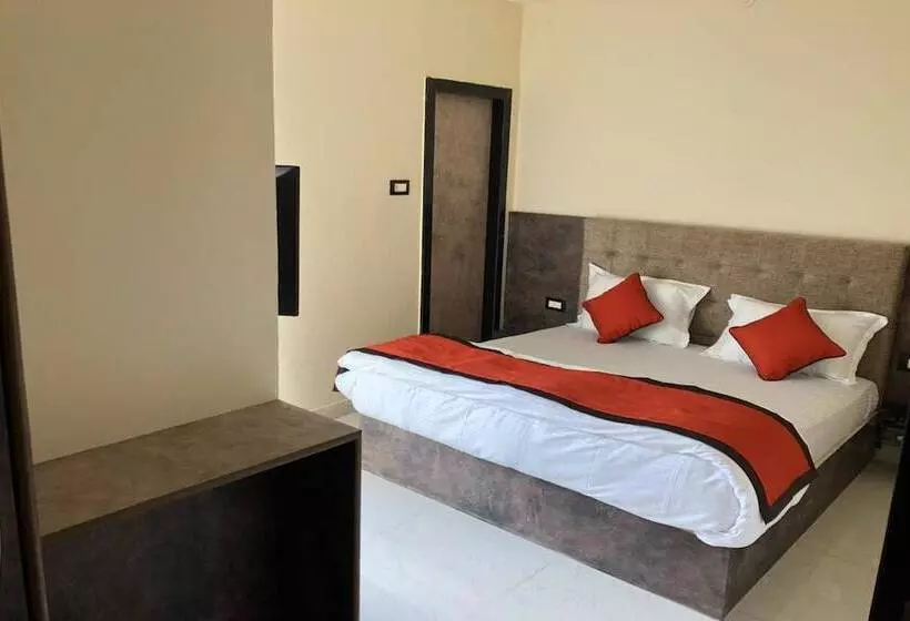 Hôtel Frontier Royal