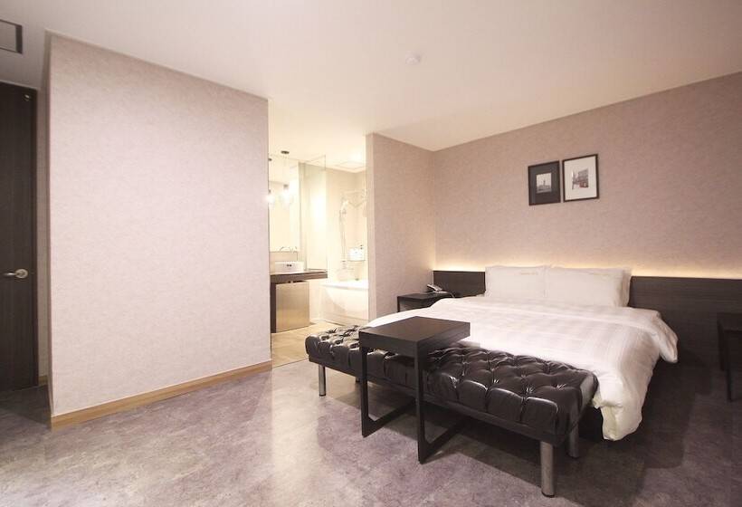 בית מלון כפרי Paradise